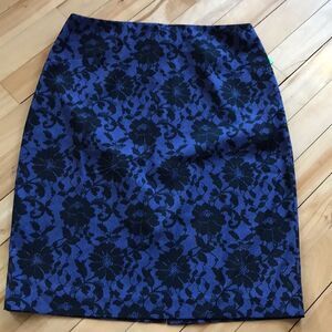 Express purple w/ black floral lace pattern skirt